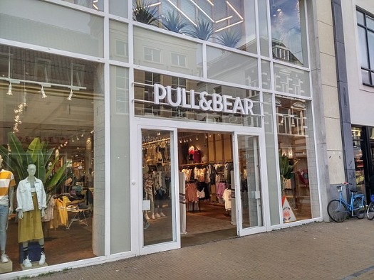 Pull_&_Bear